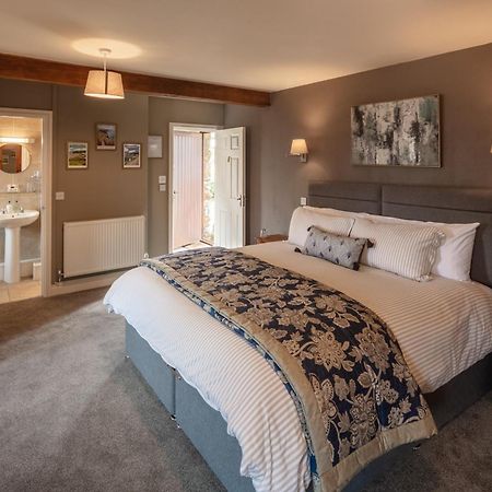 East Hook Farmhouse Haverfordwest Bagian luar foto