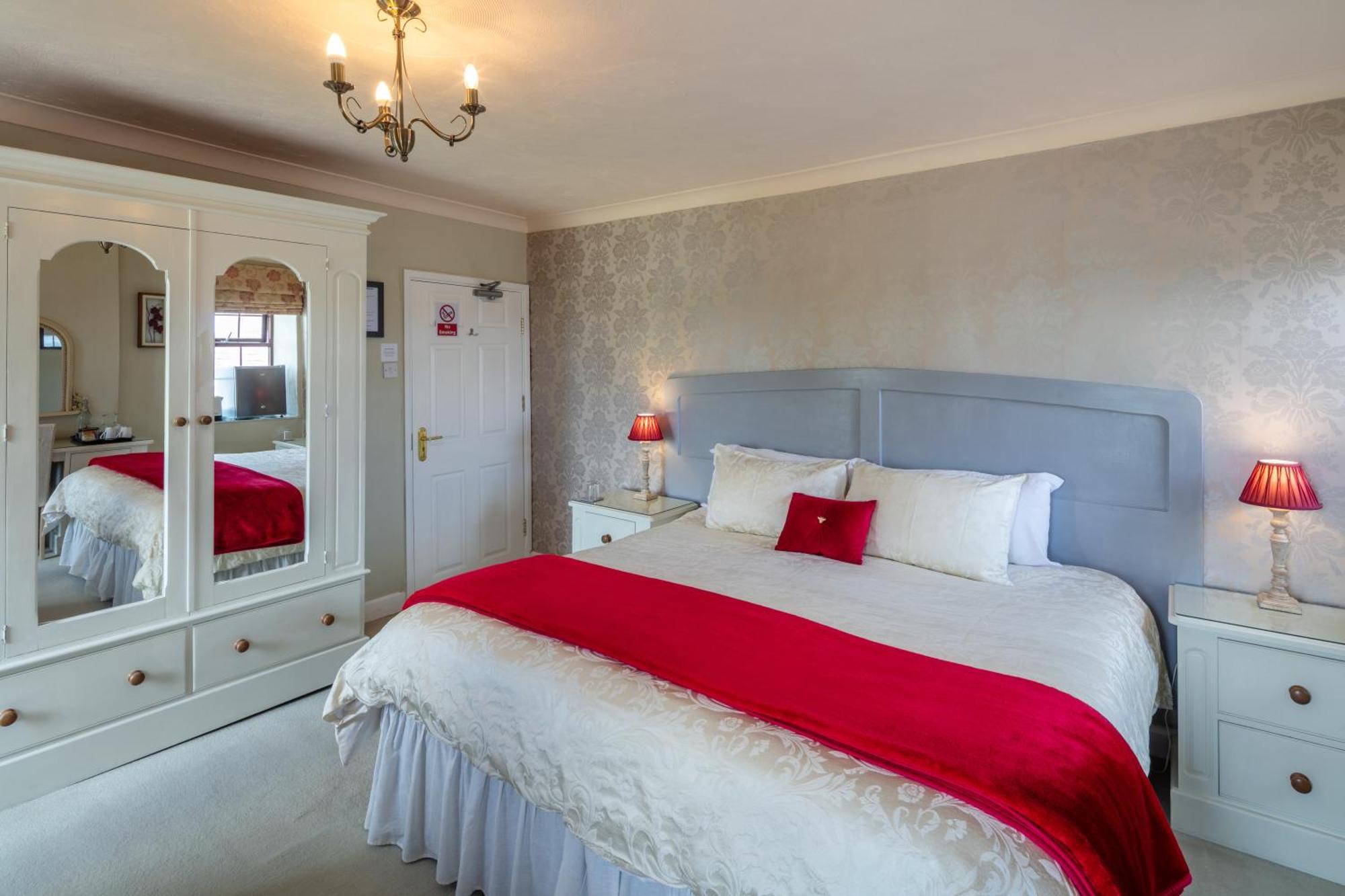 East Hook Farmhouse Haverfordwest Bagian luar foto